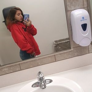 Meet your Posher, Lilly